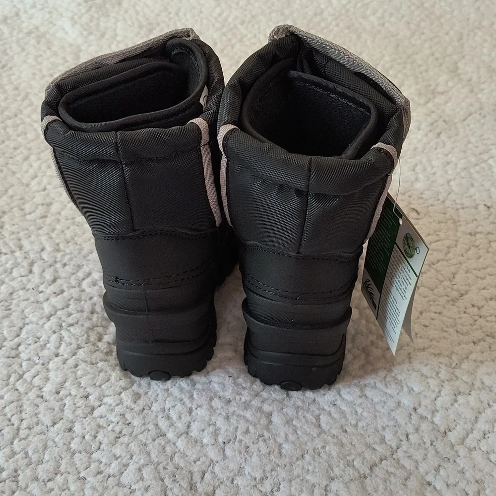 NWT Child's Gray/Black Itasca Snow Cat Winter Boots Size 5T